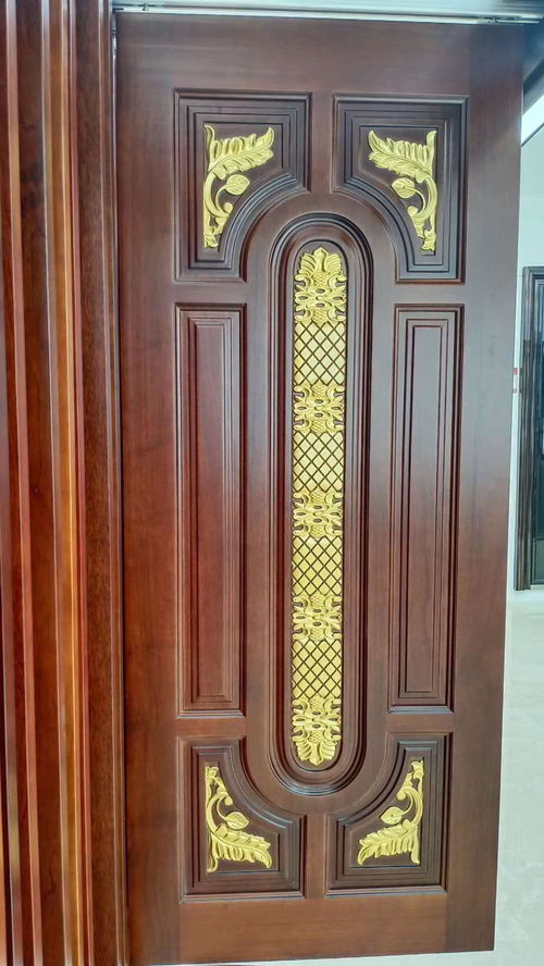中国门业制造厂佛山红海豚原木雕花工艺门厂价直销